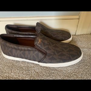 MK slip on shoes
